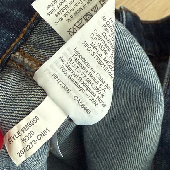 Madewell Classic Straight Full-Length Jeans | Marfield Wash: Surplus Pocket | 28 - Picture 9 of 10